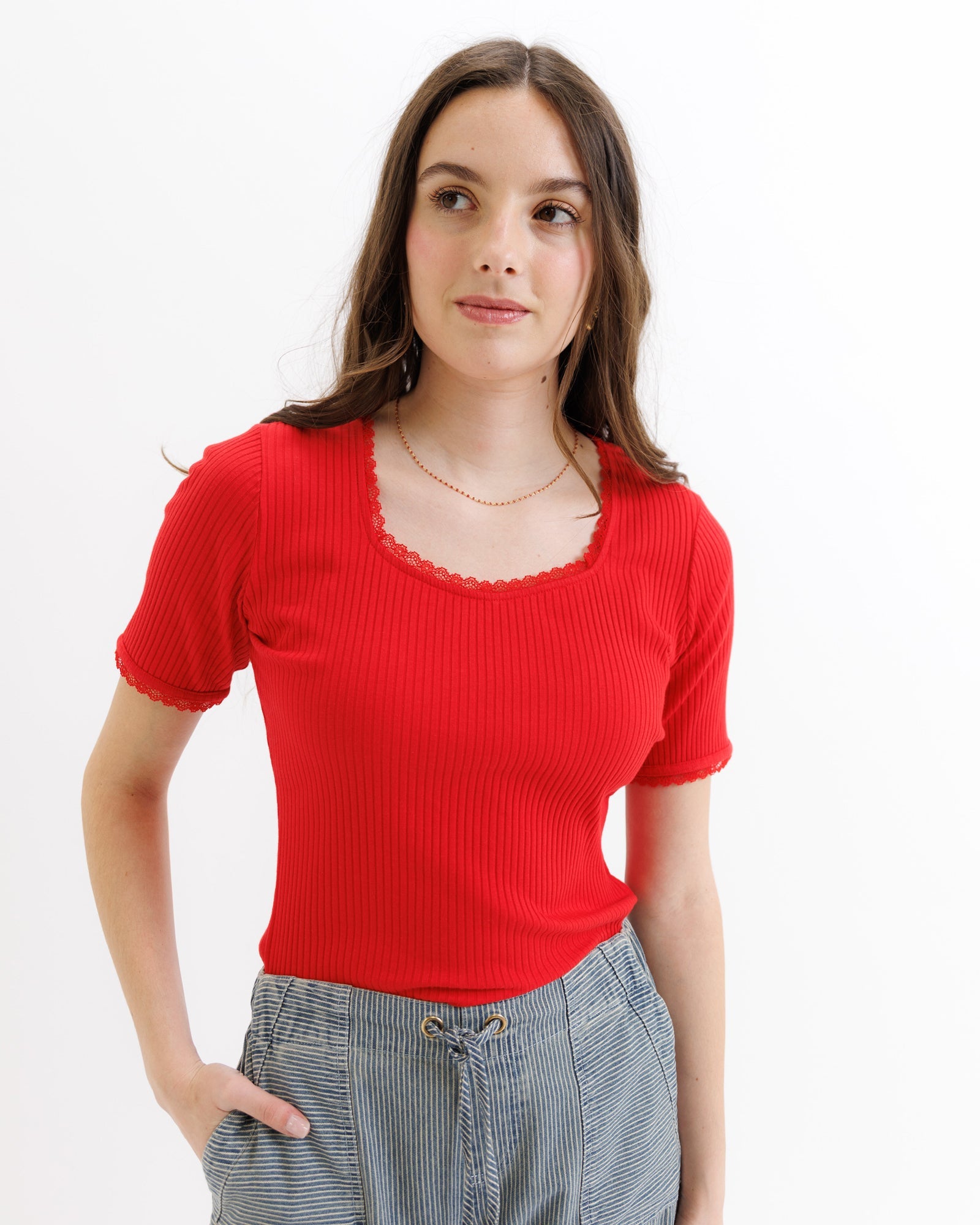 Cameo Tee